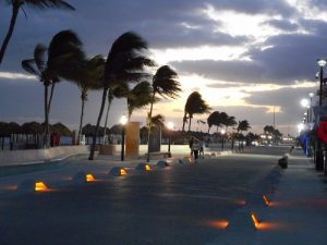 Sunrise along Progreso's malecon. (PHOTO: Robert Adams)