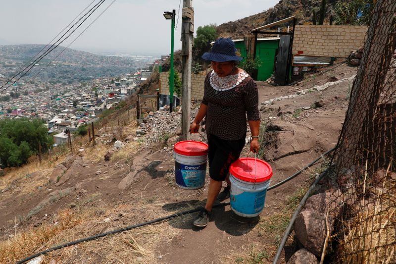Low income families in Mexico have to deal with COVID-19 and water shortage - The Yucatan Times