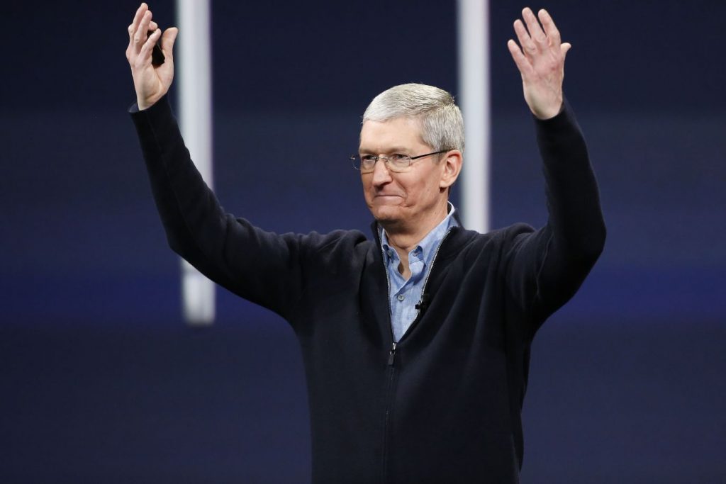 This image has an empty alt attribute; its file name is Tim-Cook-apple-1-1024x683-1.jpg